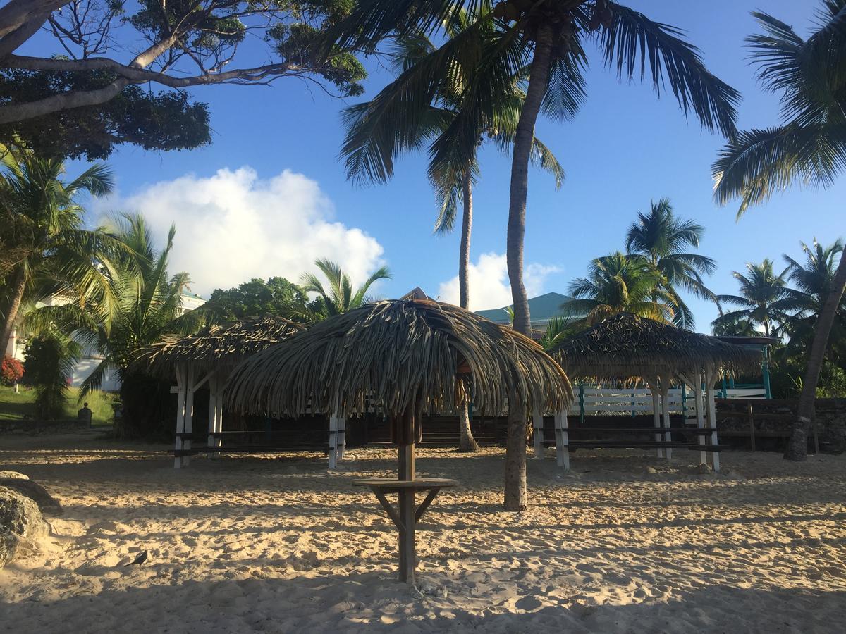 Brin D'Ile Anse Des Rochers Vue Mer A 50 M De La Plage Et Piscine Saint-Francois  Exteriör bild